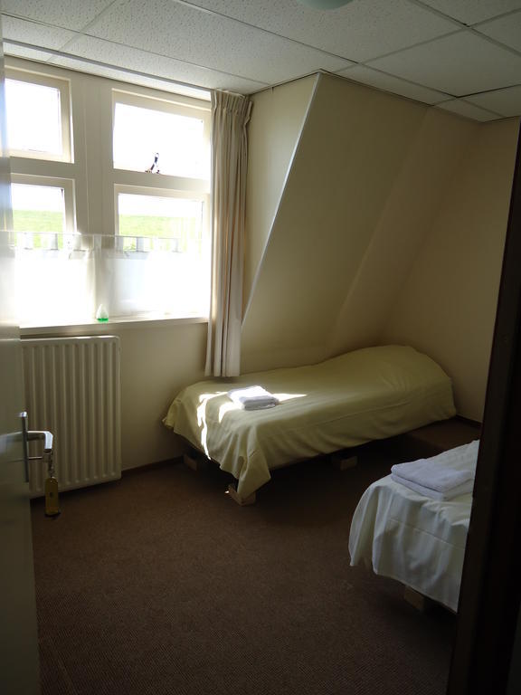 Hotel "De Steenen Man" Zurich Room photo